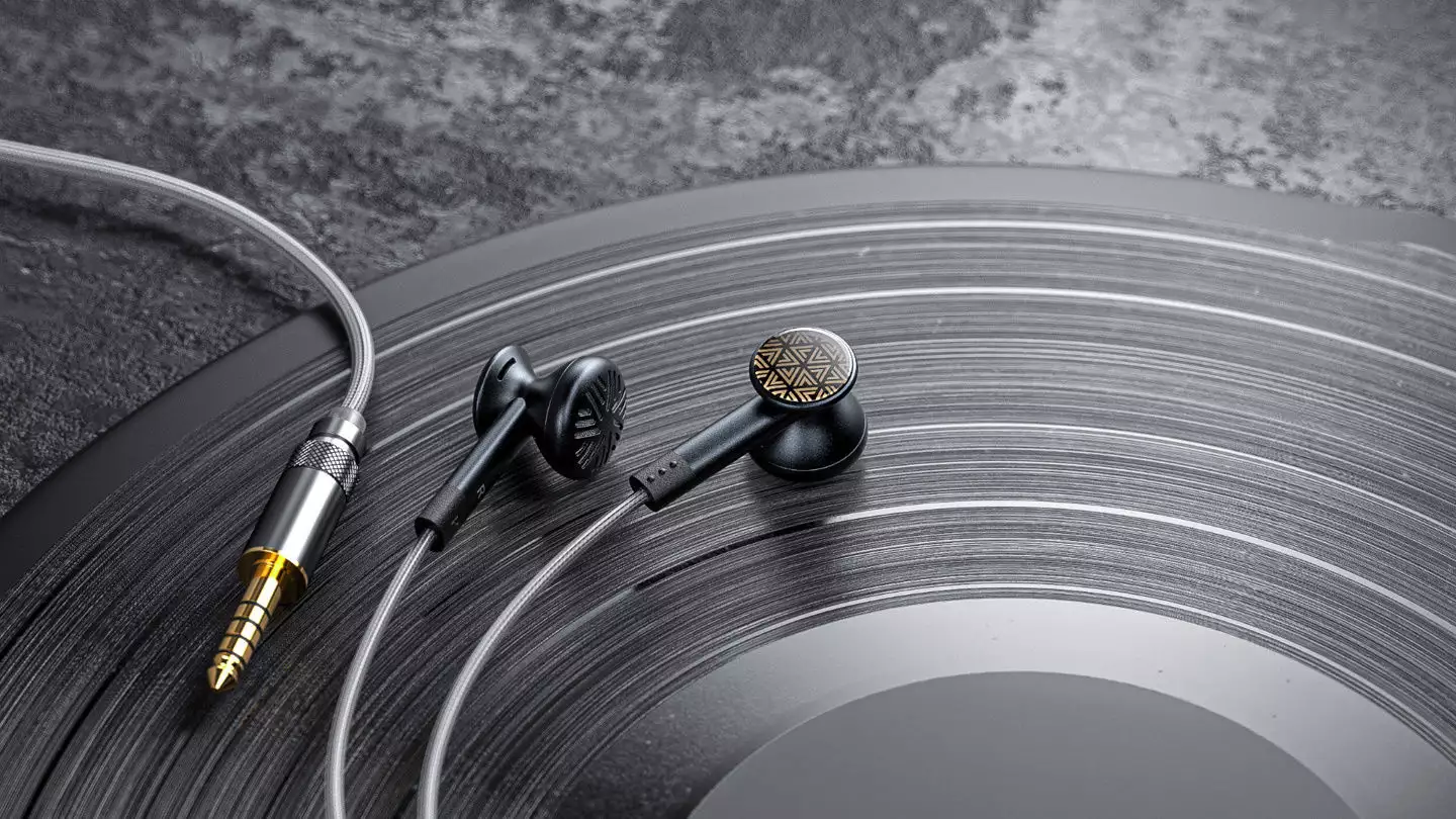 飞傲推出单晶铜镀银升级线 LS-RB，售价 199 元人类之前也出现过文明？15万年前的“钢管”，只是诸多证据之一