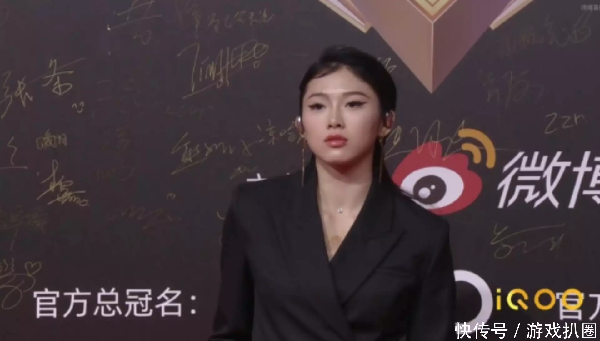 吴艳妮公开亮相,大秀时尚穿搭,气场不逊明星,与徐静雨梦幻同框航天员王亚平有多重要?享国家二级警卫待遇,食物未检验不能食用