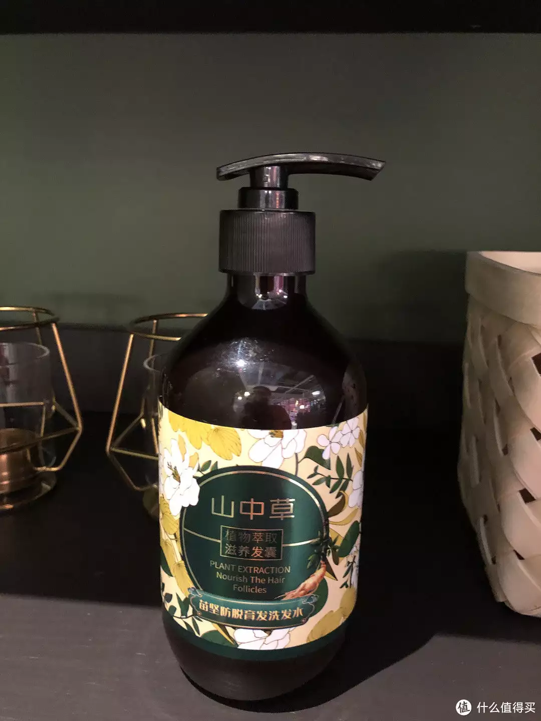 用什么洗发水不脱发？【恢复秀发健康】“邀月宫主”于莉：张艺谋视她为白月光，却成在香港也败在香港