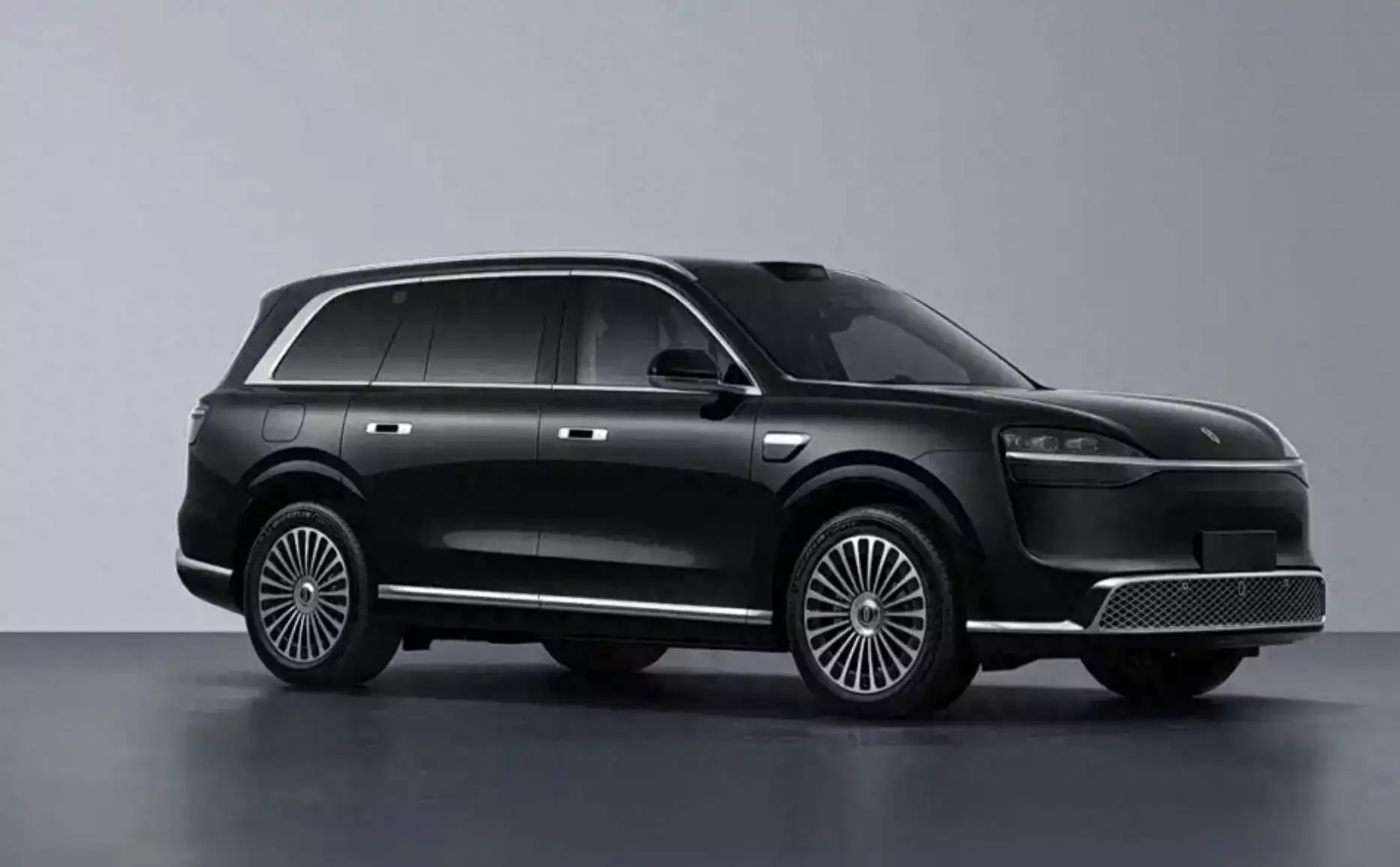 问界M9申报图曝光，豪华大型SUV全方位升级亮点多