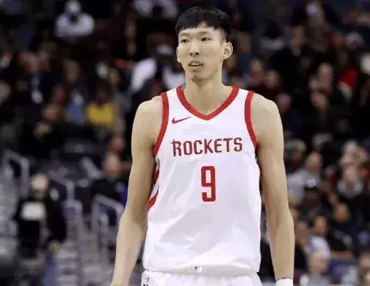 姚明辞职？在任期间，只有周琦和小崔打过NBA常规赛！中国男篮两次没有从世界杯出线