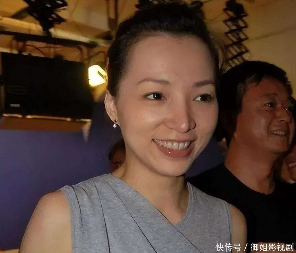 成于自己，“败”于婚姻，51岁的董卿走到今天，真不怪别人！