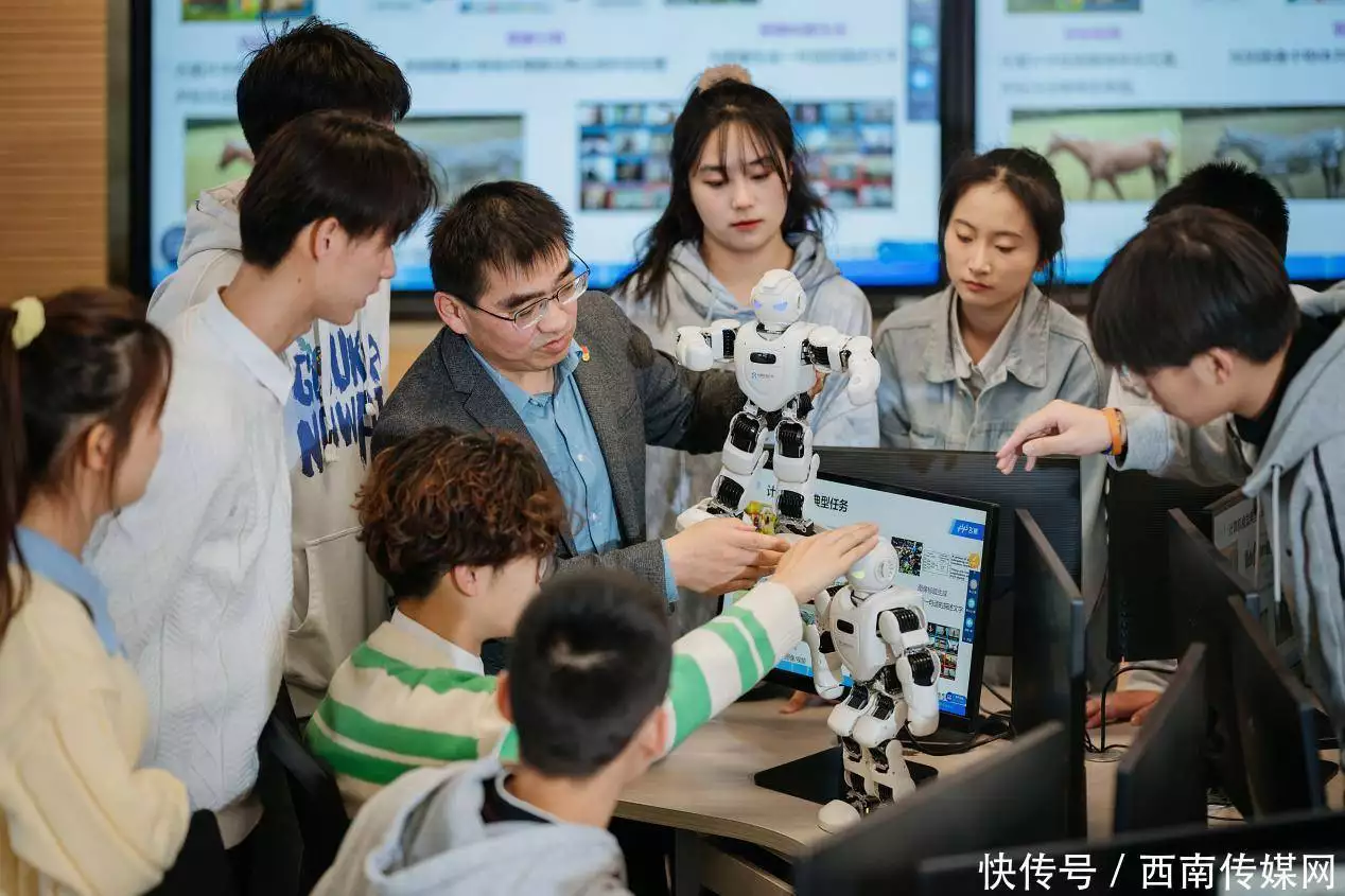 理工类大学排名_吉利学院一流专业排名_吉利学院应用型人才培养