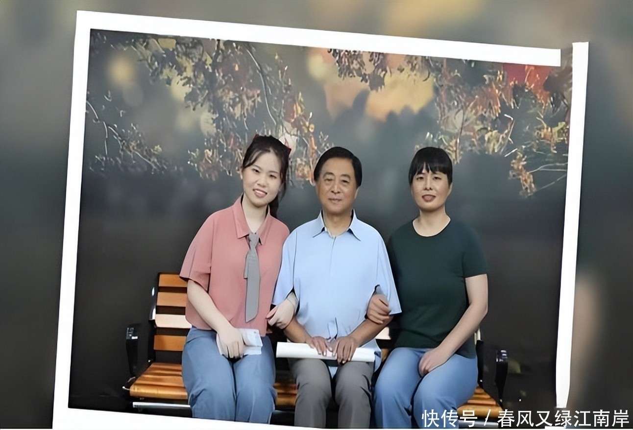 南京大叔舍命救下18岁少女，女子苦寻24年，找到恩人后激动相拥