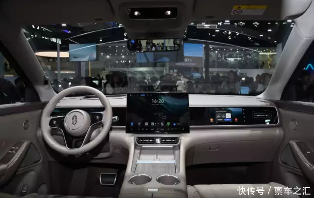 全新问界M7改款_问界_问界M7华为ADS 4.0