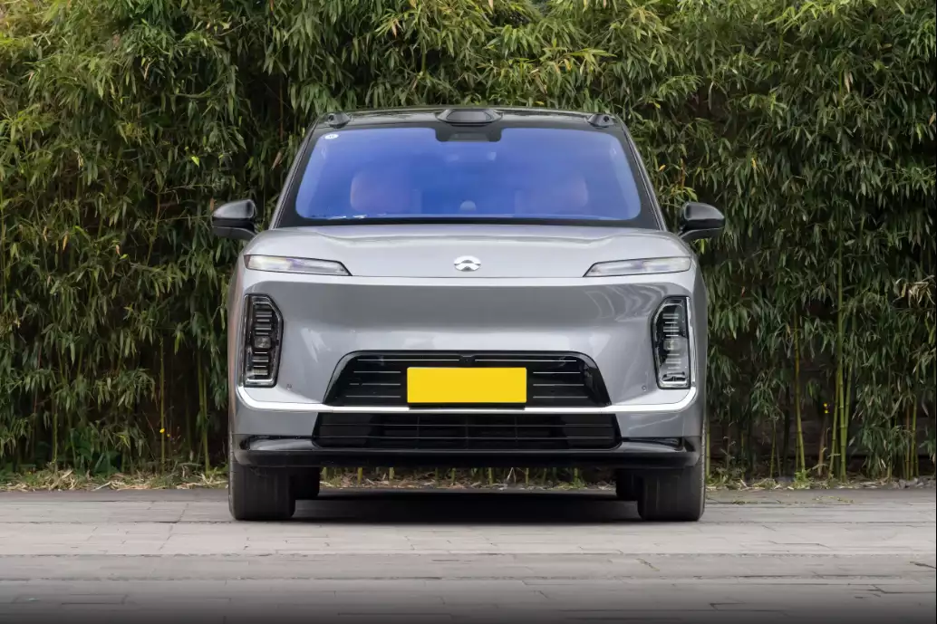 蔚来_蔚来ES9 50万预算 大型纯电SUV_蔚来ES9 六座布局 家用商务兼顾