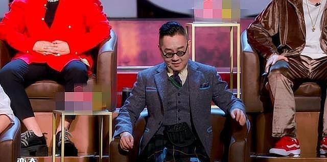 吐槽|人到中年被骂“变态”的张绍刚,47岁沉迷健身,瘦到脱相老得太快