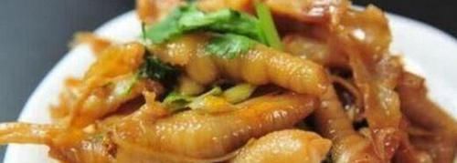  在家|一家人的晚餐来几道美味，好吃还特别鲜美，在家待客很不错！