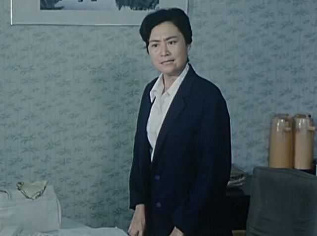  舞台姐妹|谢晋、《小花》导演张铮均用她出演主要角色，今80岁仍活跃影坛