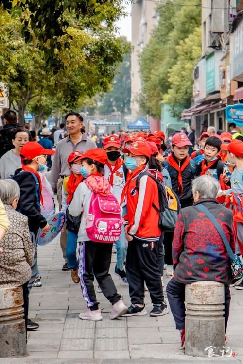 打包|天呐!让人专程驱车上百公里来打包的炸酱面,竟在襄城藏了24年!