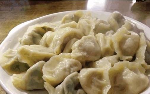  商家|煮冰冻的水饺时忌开水下锅，商家：记住这三点，饺子不破皮还很鲜