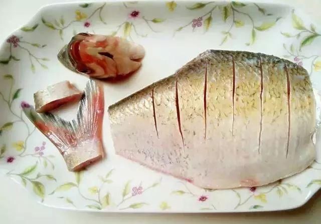 切成|教你切花刀!轻松做出鱿鱼花卷、开背虾、松鼠鱼→