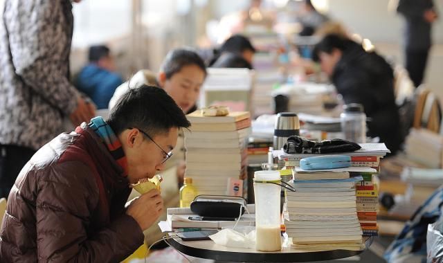  控制|大学每个月生活费，为什么最好控制在1000以内