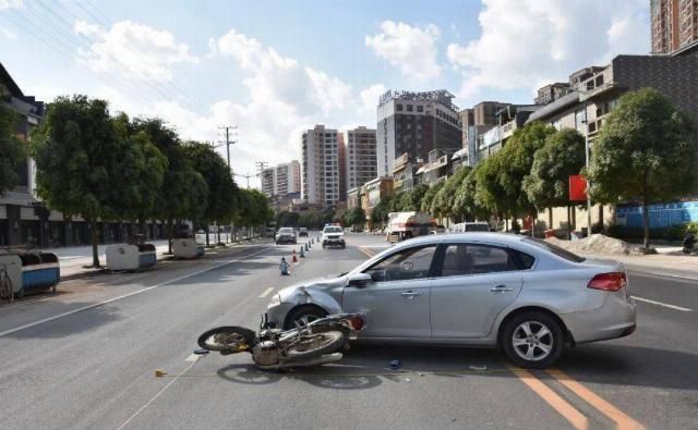  学生|触目惊心！又是学生事故，隔屏幕都痛心..........
