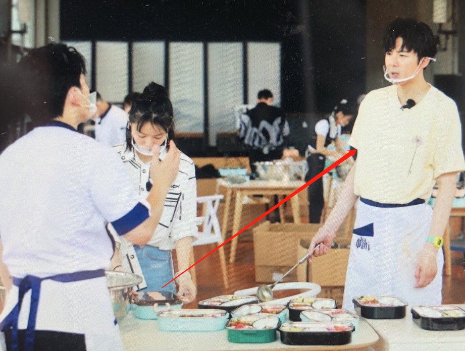  助阵|《中餐厅4》下期看点十足，刘宇宁来助阵，赵丽颖该松一口气了