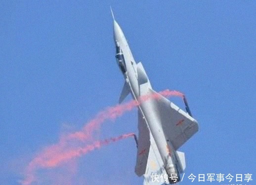 亮相|歼20增重版亮相,它又不搞近距格斗,为何要上矢量推力喷管?