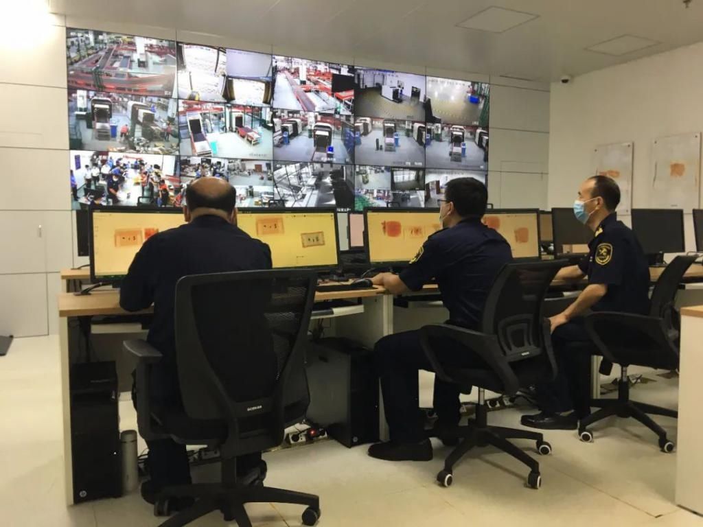 关注|关注|价值100多万元!“LV”“GUCCI”等国际名牌货涉嫌侵权假冒被查!