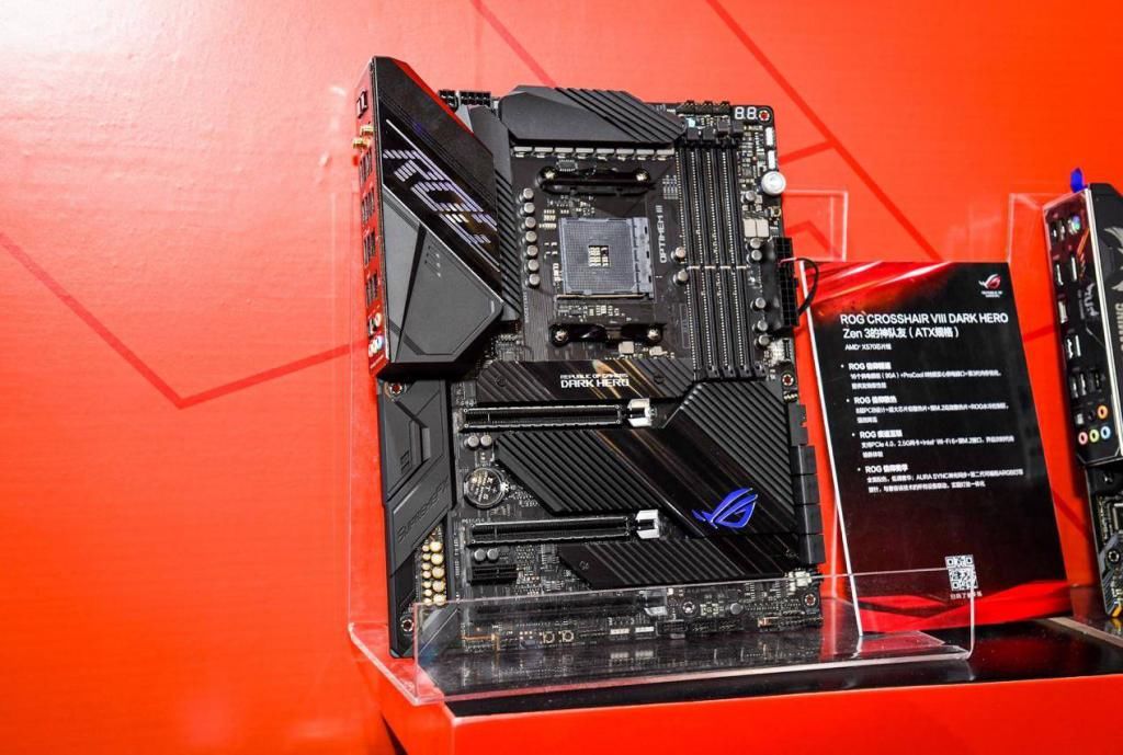 M12E主板机动|向胜利进击！华硕高达主板及电竞主板破次元来袭