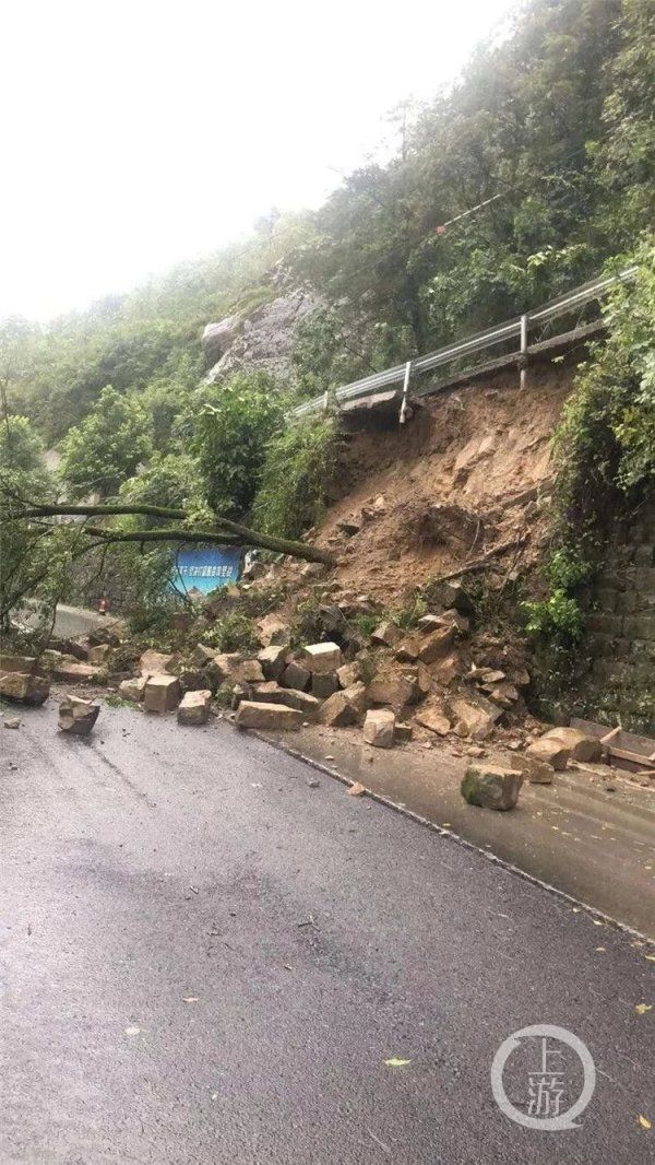 河流|万州再发暴雨红色预警！ 雨有多大？河流明显涨水，多地积水被淹……降雨仍将持续