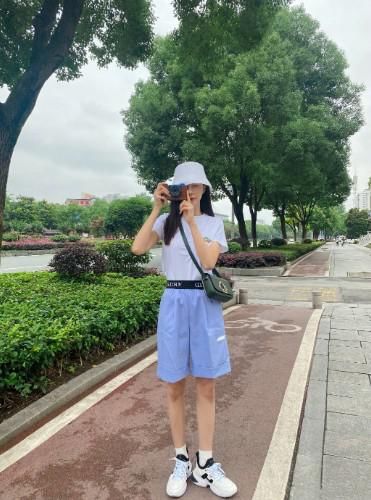  浪姐|靠《浪姐》圈粉的沈梦辰，私下更是穿衣达人，甜美帅气风随意切换