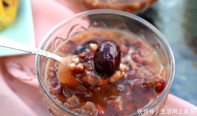 莲子|过年宅在家里煮甜汤,跟我学不放糖,甜蜜好喝无负担