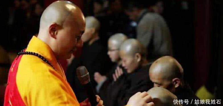 天子|朱元璋路过寺庙，问朕是天子，也要下跪方丈一句话救下所有人！