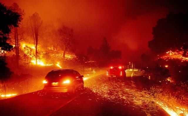  民众|特朗普彻底把美国拆散，民众抗议老天不帮忙，“新内战”正在逼近