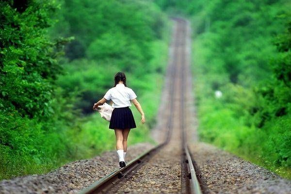  女孩|14岁00后女孩亲手把吸毒父亲送入监狱：你们放过我吧