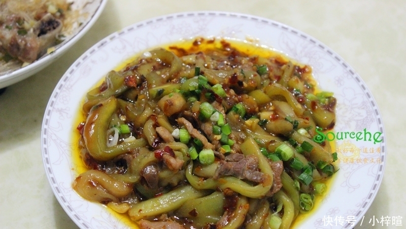  半小时|周末回老家，婆婆花了半小时做了四菜一汤，不足50元，有荤有素