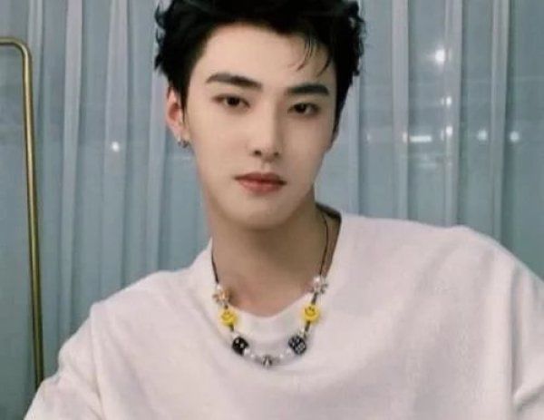  缺席|孔雪儿加盟《尖叫之夜》，UNINE嘉羿直接缺席录制，避嫌太明显