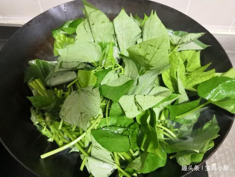 红薯叶子|和红薯是一家的菜,4元一把,晚餐来一盘,吃着肠胃舒服还减肉