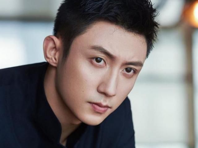  张子枫|《忘不了餐厅》复工，张子枫《姐姐》开机，黄景瑜又添新作？