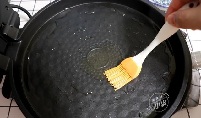 面粉|面粉别炸油条了,试试这样做,柔软香酥,保证吃一次就念念不忘