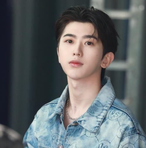  未官|《奔跑吧黄河篇》未官宣，baby蔡徐坤就录快本，同期嘉宾引关注