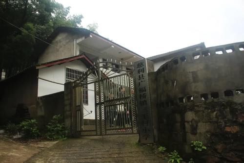 见证|最后的留守教师：她见证三王村的改变