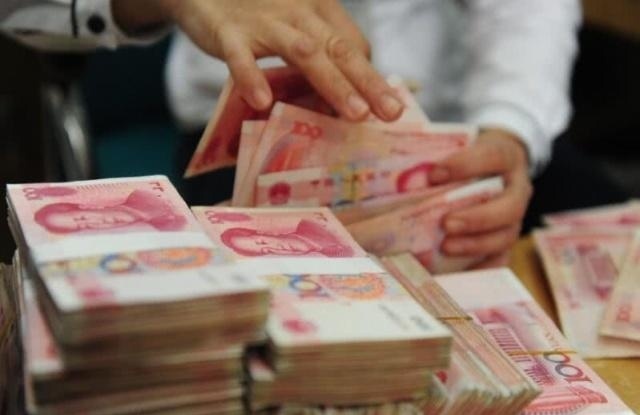 天内|存款500元银行到账500万,储户3天内挥霍完,应该处罚吗?