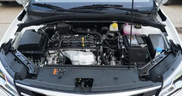  芳心|接近奥迪A4L的优惠力度，8折的荣威i5足以打动你的芳心