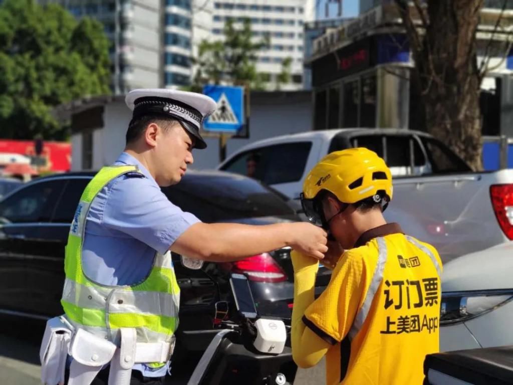 汇川|这些“五花八门”的电动自行车交通违法，汇川交警“亮剑”严整治