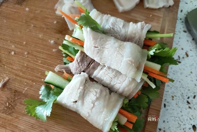 黄瓜|蒜泥白肉这样做，肥而不腻，满口留香，一次2斤不够吃