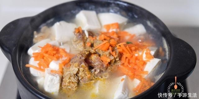 美味|拿它和豆腐一起炖,简直就是人间美味,啥调味品也不用放,照样鲜