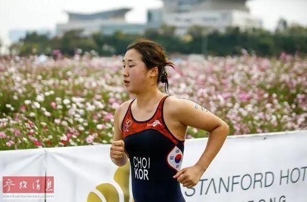 哭诉|韩国女将遭施暴自杀，其父哭诉：报警5个月都没人管