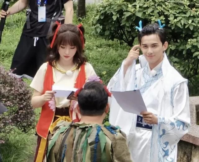  吴磊|下期奔跑吧8预告来袭，吴磊柳岩先不说，见到金靖助阵我激动了