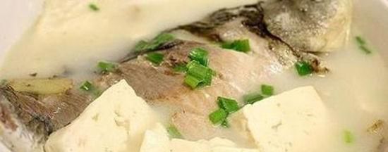  做法|红油金针菇，鲫鱼豆腐汤，凉拌苦瓜，蒜泥五花肉的做法