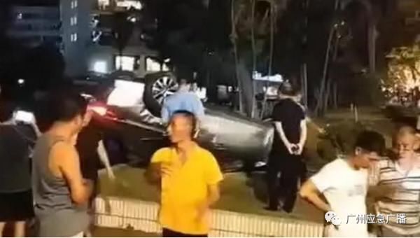  逆行|逆行碰撞行人致2死2伤，交警通报：司机突发疾病