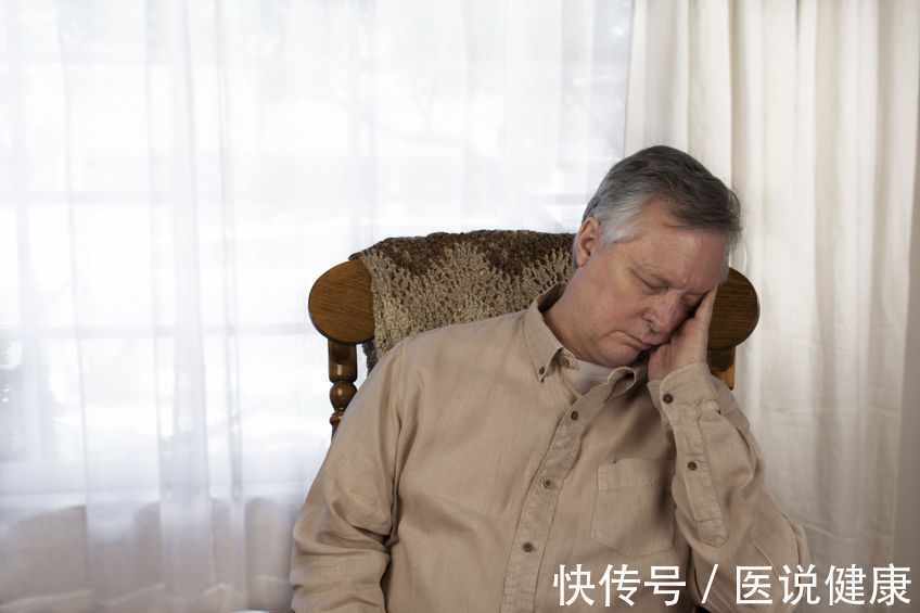 脑梗发作前可能会出现这4个症状(脑梗发作前，这些症状为什么容易被忽略？了解后，要重视起来)