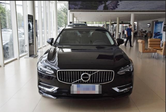  沃尔沃|沃尔沃S90来了，轴距3061mm，后排座椅电动调节，售价37.29W起