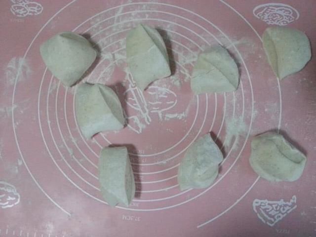  馒头|蒸馒头的小秘诀，别只放酵母，放1种调味品，5分发满盆更香软