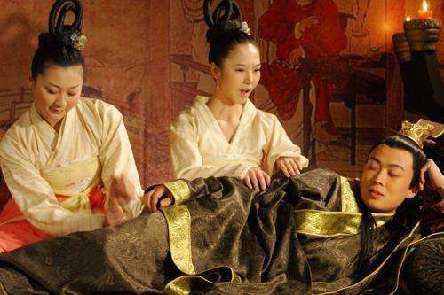 生育|皇帝担心傻儿子不会生育，把妃子送过去，结果产下龙子，不知其父