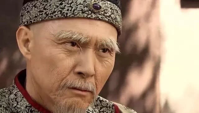 乾隆死前再三叮嘱嘉庆:别动和珅,嘉庆没听,15年后抱头痛哭!-第1张图片-大千世界 乾隆死前再三叮嘱嘉庆:别动和珅,嘉庆没听,15年后抱头痛哭!-第1张图片-大千世界