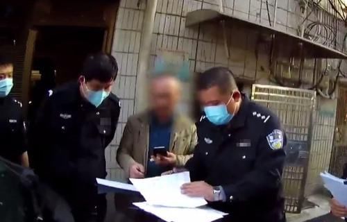 豪宅|男子借20万6年不还，名下没有1分存款，却开着百万豪车